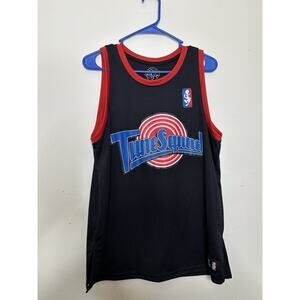 Space Jam Tunes Squad Basketball Jersey Men’s Small Graphic Bugs Bunny Black Blu